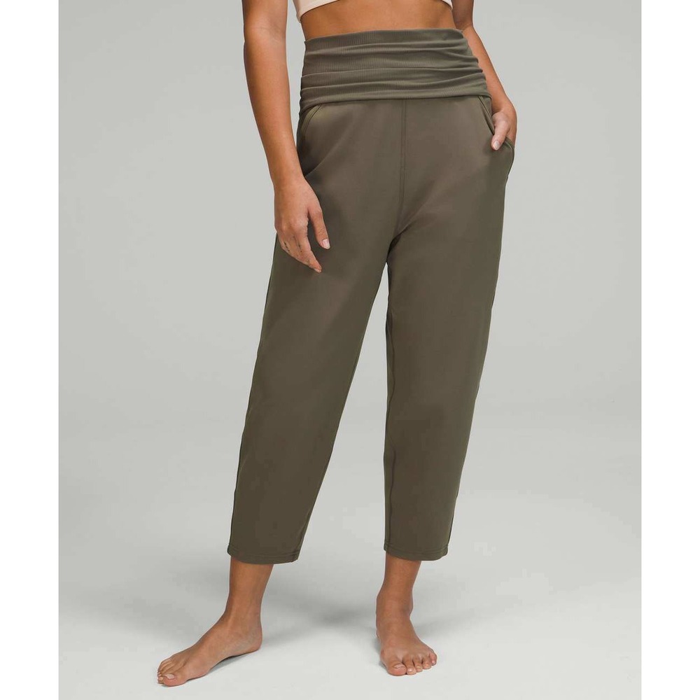 Lululemon Align High-Rise Roll-Down Crop 23 Pants Olive Green Size 6 W6CDPS